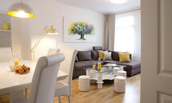 Zentrum-Nord Apartment | Family-Friendly Leon Suite Apartments with 4-Star Comfort