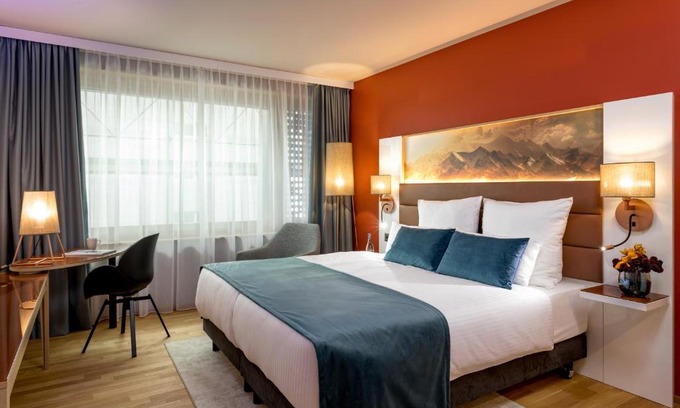 Kloten Hotel | Pet-Friendly 4-Star Comfort at Leonardo Hotel Zurich Airport