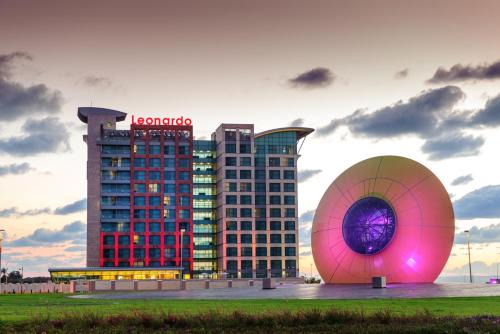 Ashdod Hotel | Relax at Leonardo Plaza Ashdod with Oceanfront Amenities
