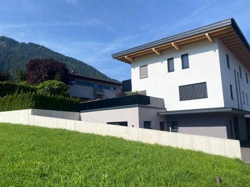 Sautens Apartment | Discover Leonies Appartement: Rated 9.6 with Pool & Spa