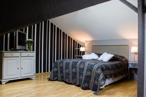 Centre Ville Bed & Breakfast | Family-Friendly Getaway at Lequatorze with Great Reviews