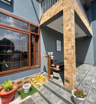 Arusha Apartment | Impeccable Lerai Homes: Child-Friendly Retreat with Kitchen