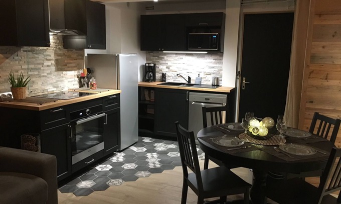 Les Deux Alpes Apartment | Experience Les 2 Alpes: Family-Friendly Ski Retreat