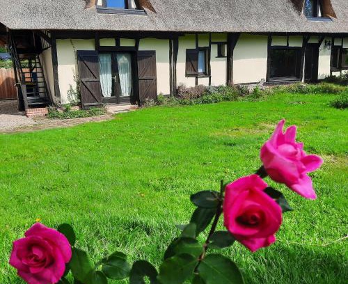 Osmoy-Saint-Valery House | Discover Les 2 Chaumières: Poolside Retreat with Ocean Views