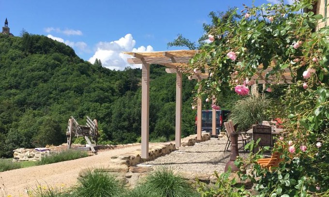 Bar Bed & Breakfast | Pet Friendly Retreat at Les 5 Petits Lapins – Rated 9.3/10