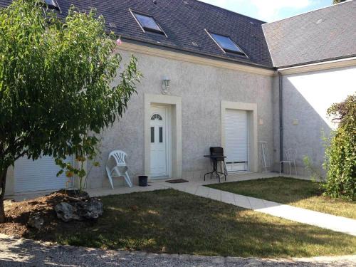 La Riche Apartment | Beautiful Les Agapanthes La Riche: Pet-Friendly Oceanfront Stay