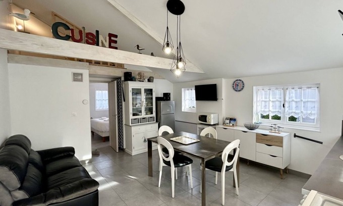 Le Crotoy House | Discover Les Alouettes: Your Oceanfront Paradise Awaits!