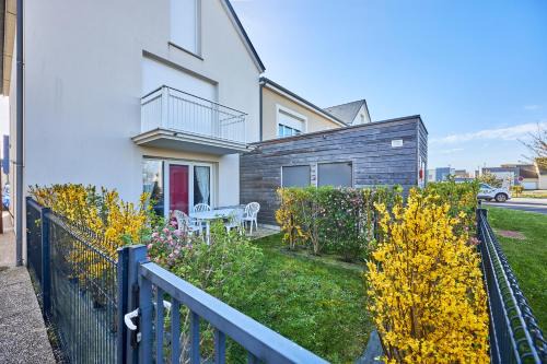 Langrune-sur-Mer Apartment | Discover Les Anémones de Langrune - Family-Friendly Oasis