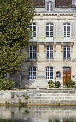 Jarnac Apartment | Family-Friendly Retreat at Les appartements de l'Orangerie