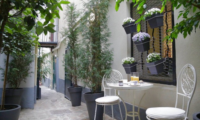 Montmartre House | Exceptional Les Ateliers de Montmartre with Spa & Breakfast