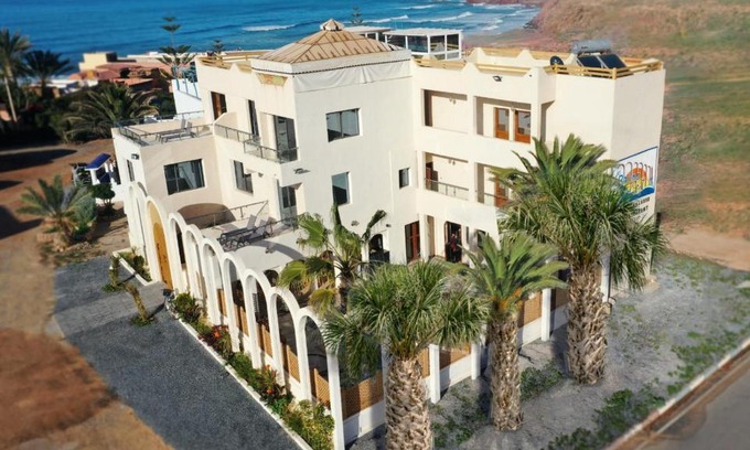 Mirleft Bed & Breakfast | Tranquil Retreat at Les Bains de Mirleft with Ocean Views