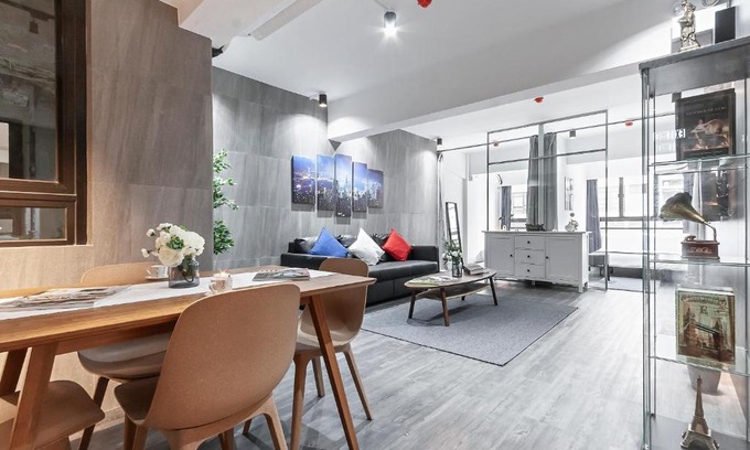 Tsim Sha Tsui Apartment | Discover Les Barons: Family-Friendly and Accessible Stays