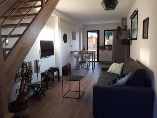 Thorigne-Fouillard House | Explore Gite "les blanchets" - Family-Friendly Retreat