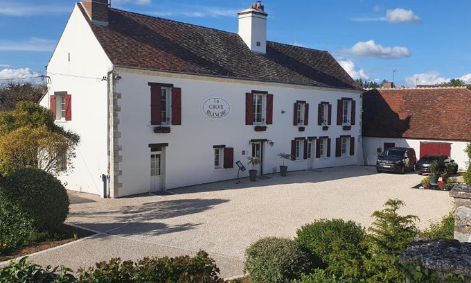 Veuves Apartment | Discover Les Bords de Loire: Family-Friendly Retreat