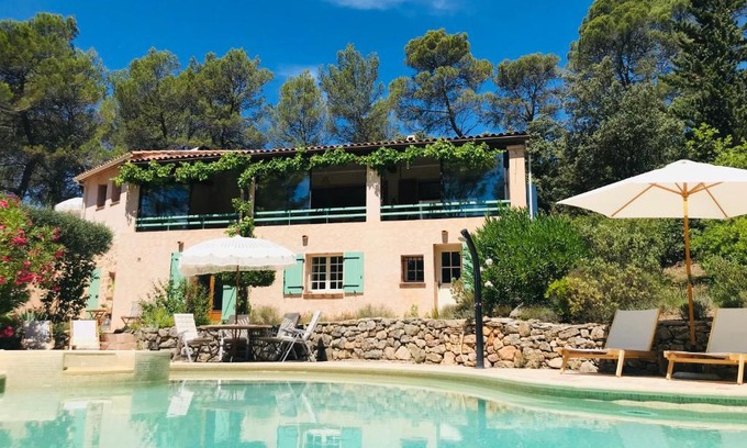 Lorgues Bed & Breakfast | Experience Oceanfront Bliss at Les Bosquets - Rated 9.5