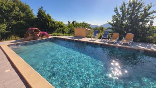 Roquedur Ski Chalet | Experience Les Cabannes Cévenoles with Oceanfront Views