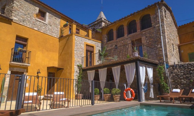 Vilert Villa | Unforgettable Oceanfront Retreat at Les Cases de Cal Pastor