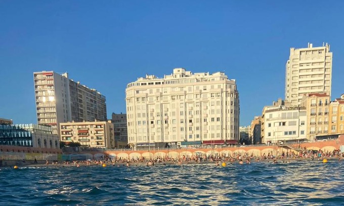 Le Pharo Apartment | Oceanfront Escape at Les Catalans with Breathtaking Views