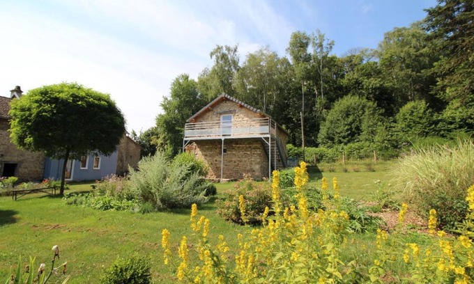 Bersac-sur-Rivalier Bed & Breakfast | Charming Stays at Les Chambres du Jardin d'Hélène - Rated 9/10