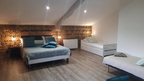 Saint-Loup Bed & Breakfast | Discover Les Chambres de Lili: 9.6/10 & Pet Friendly Oasis
