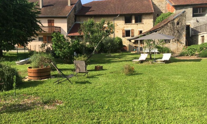 Mesnay Bed & Breakfast | Family-Friendly Retreat at Les Chambres de Marthe, 9.6/10
