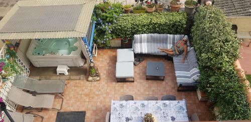 Sollies Pont House | Oceanfront Escape at Les Chambres de Solliès - 8.7/10