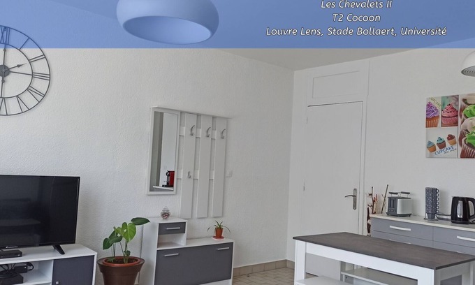 Lens Apartment | Comfortable Stay at Les Chevalets II near University & Louvre