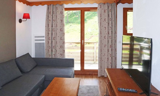 Les Orres Apartment | Discover LES Colchiques N°c306: Pet-Friendly Getaway!