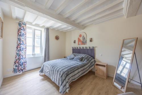 Arromanches-les-Bains House | Escape to Les Colibris: 4-Star Family & Pet-Friendly Stay
