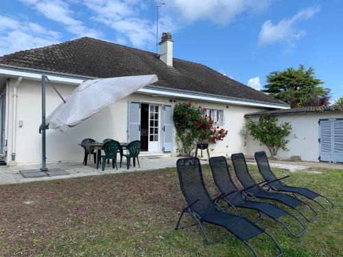 Chailles House | Beautiful Les Cormiers: Oceanfront Stay with Great Reviews