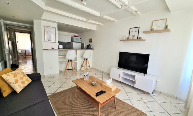 Saint-Pierre - Rene II - Bonsecours Apartment | Relax at Les Cosy De Nancy - Family-Friendly Retreat