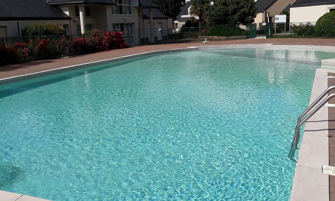 Ploemel House | Discover Les Cottages du Golf Ploëmel Near Beautiful Beaches