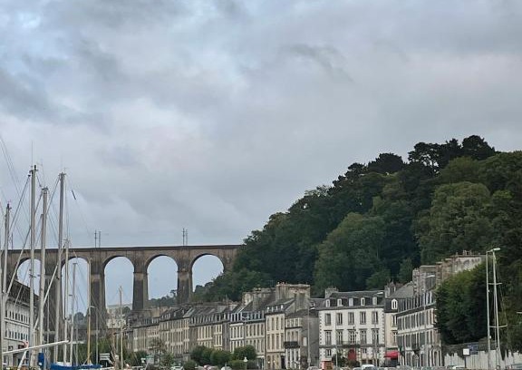 Morlaix Apartment | Elegant Les Croix Appartements with Family-Friendly Amenities