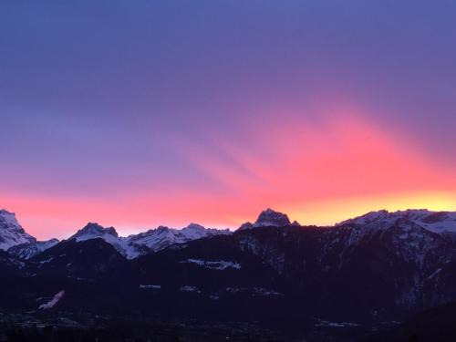 Monthey Apartment | Unforgettable Stay at Les Dents-du-Midi: Rated 9.6/10