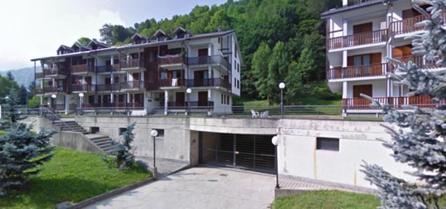 Limone Piemonte Apartment | Les Deux Citrons: Guest Rated 9.4, Pet & Child Friendly