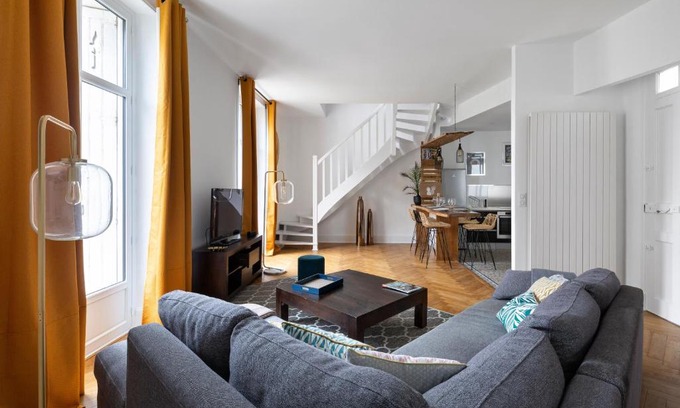 Decre-Cathedrale Apartment | Family-Friendly Stay at Les Ducs by Cocoonr - Rated 10/10