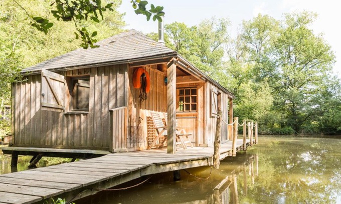 Force Other | Pet-Friendly Retreat at Les Ecolodges de l'Orbière