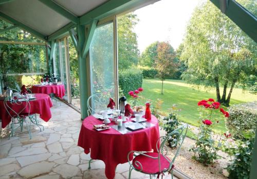 Saint-Cyprien Bed & Breakfast | Experience Les Feuillantines in Picturesque Perigord Noir