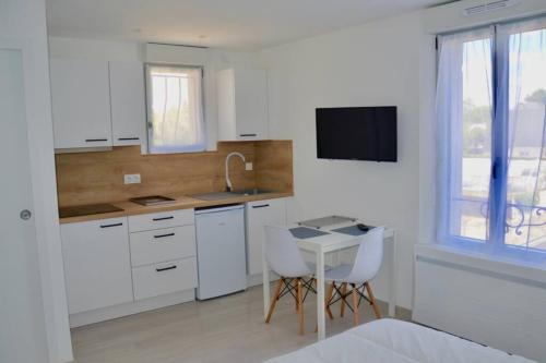 Avoine Apartment | Highly Rated Les Forges Studio for Your Next Getaway