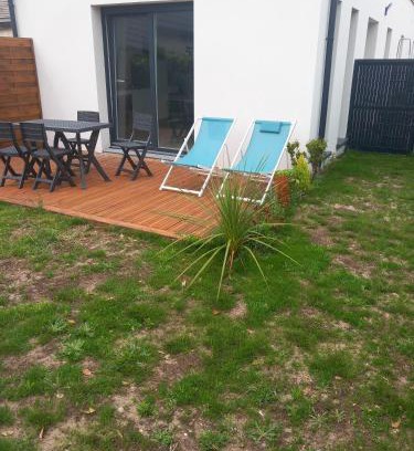 Ambleteuse House | Oceanfront Retreat at Les gîtes Ambleteuse - Pet Friendly