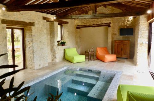 Florimont-Gaumier House | Relax at Les Gîtes de Fred in Dordogne with Private Pools