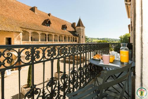 Nerac Apartment | Discover Les Gîtes du Château - 4-Star Apartments Near History