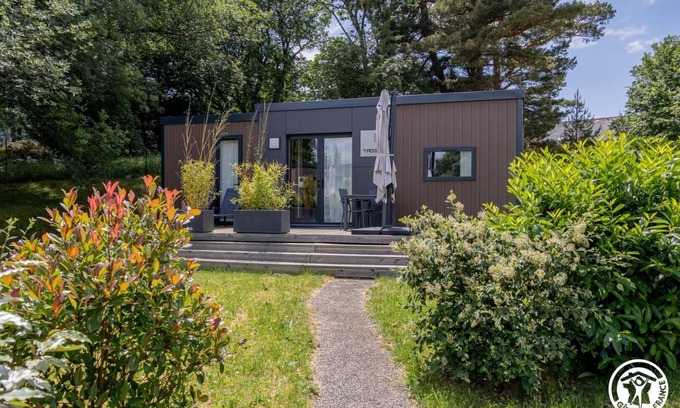 Jassat House | Family-Friendly Retreat at Les Gîtes du Lac Chambon