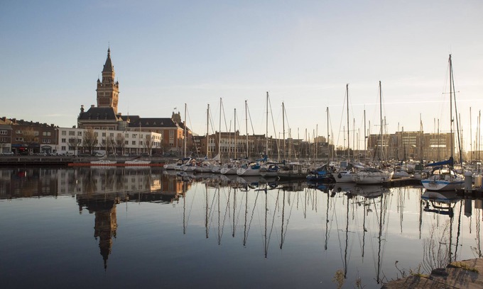 Dunkerque Centre Hotel | Comfortable Stay at Les Gens de Mer Dunkerque with Spa
