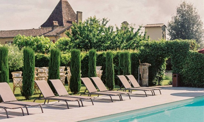 Couze-et-Saint-Front House | Experience Les Gites du Château Mont D'onel with Breakfast