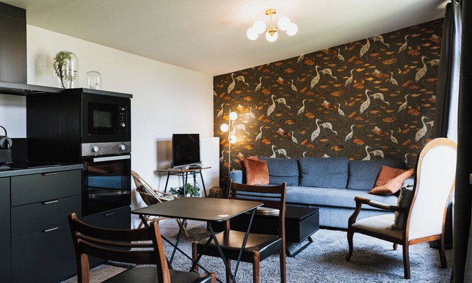Mesnil-Val-Plage Apartment | Discover Les Glycines: Garden Room with Ocean View
