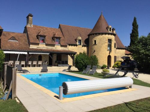 Marcillac-Saint-Quentin Apartment | Les Grandes Terrasses Dalbavie pour 15 personnes