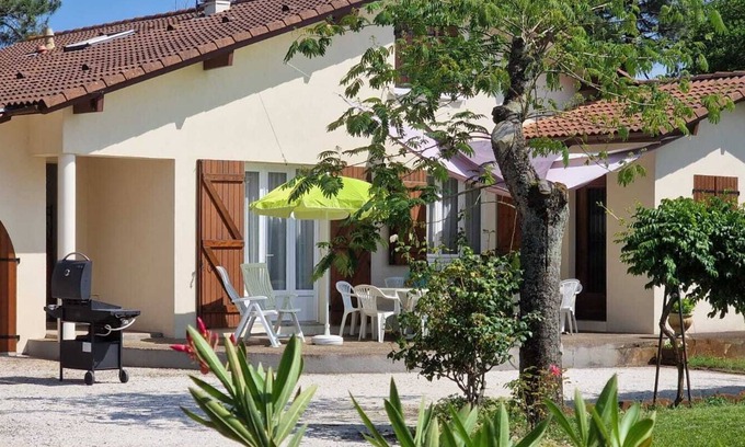 Mimizan Villa | Inviting Les "grands" Rossignols - Steps from the Ocean