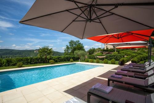 La Roque-Gageac Bed & Breakfast | Beautiful Les Hauts de Gageac: Oceanfront Oasis Awaits