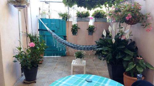 Saint-Jean-le-Centenier Bed & Breakfast | Discover Les Hibiscus: Family & Pet-Friendly Retreat